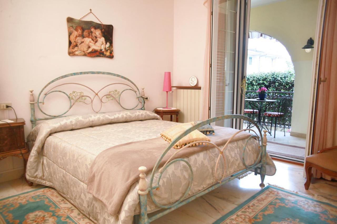 Villa Cecilia Bed And Breakfast Cellole Dış mekan fotoğraf